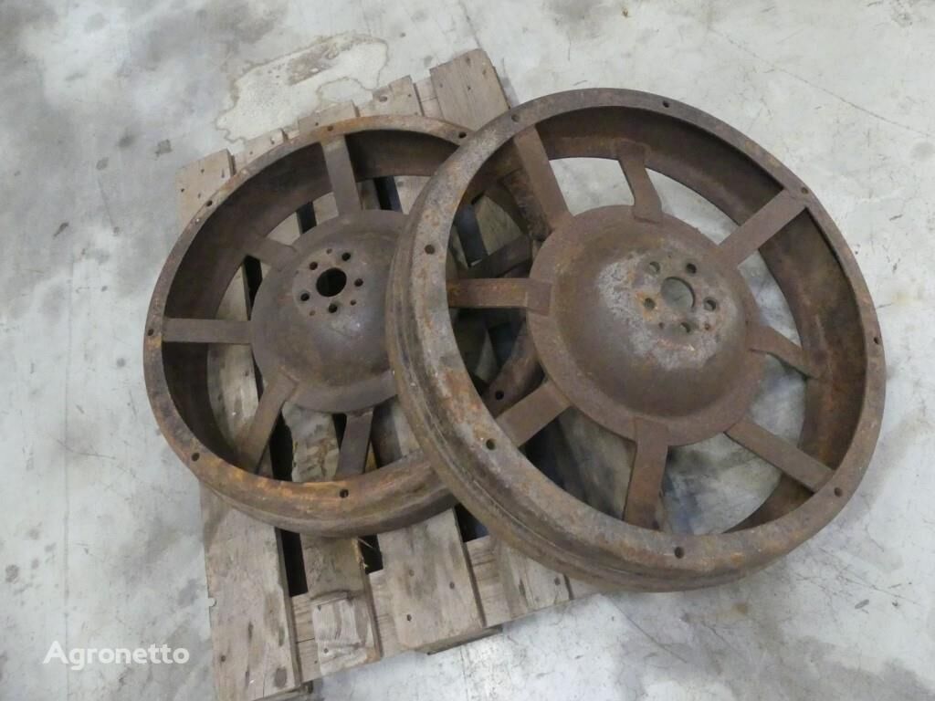 Lanz Bulldog steel wheels kerék