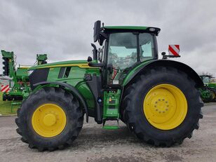 John Deere 6R215  kerekes traktor