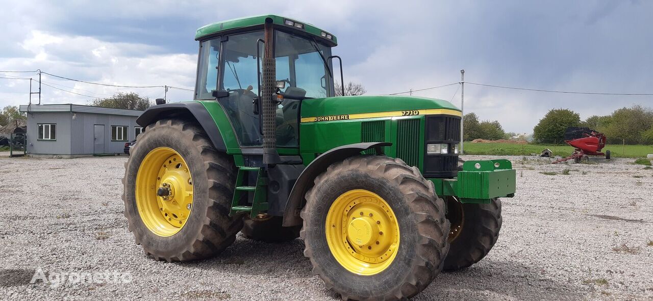 John Deere 7710 kerekes traktor