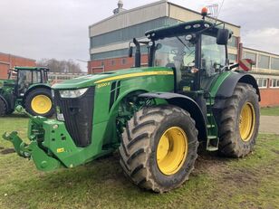 John Deere 8320R kerekes traktor