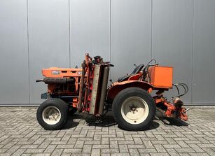 Kubota B7001dt met gazobanden en 3 delige kooimaaier fűnyíró traktor